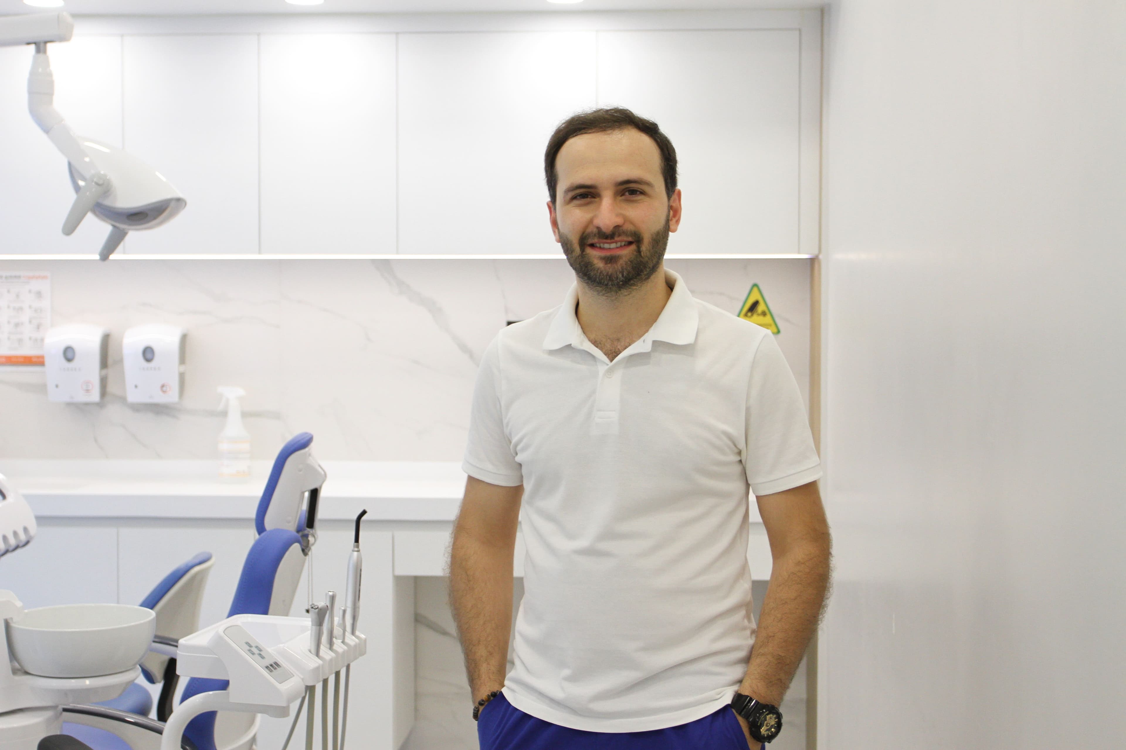 პირის ღრუს ქირურგი, თერაპიული სტომატოლოგი